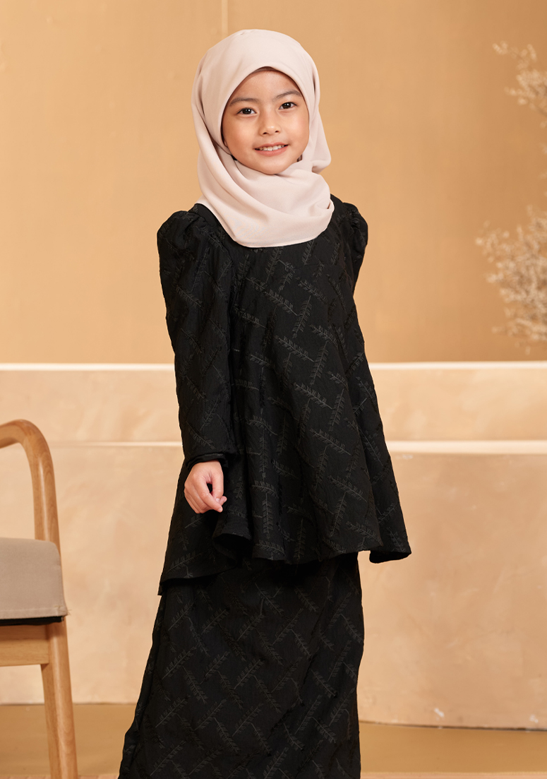 Kurung Daryna Kids - Black&w=300&zc=1