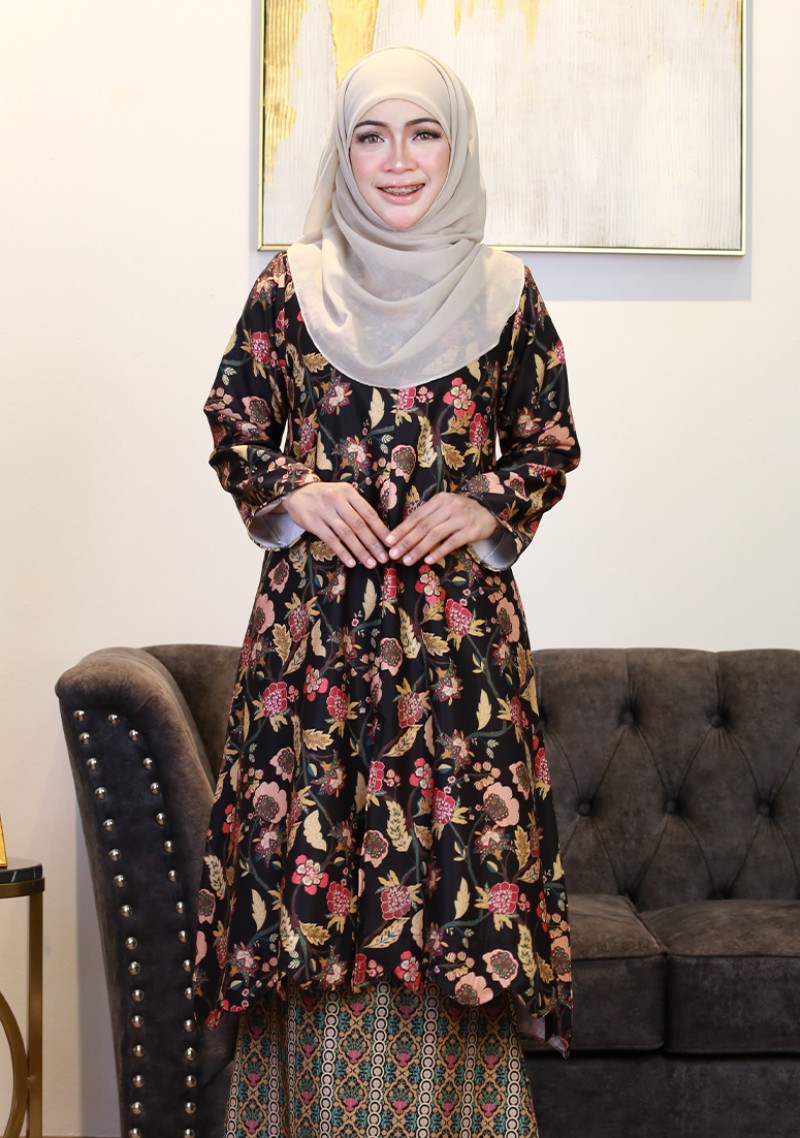 Kurung Dang Tiara - Black