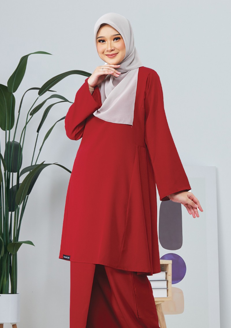 Kurung Zaleha - Red