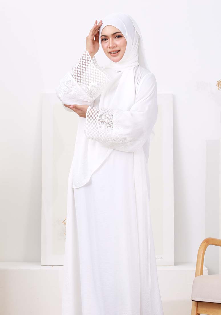 Abaya Nuriey - Off White