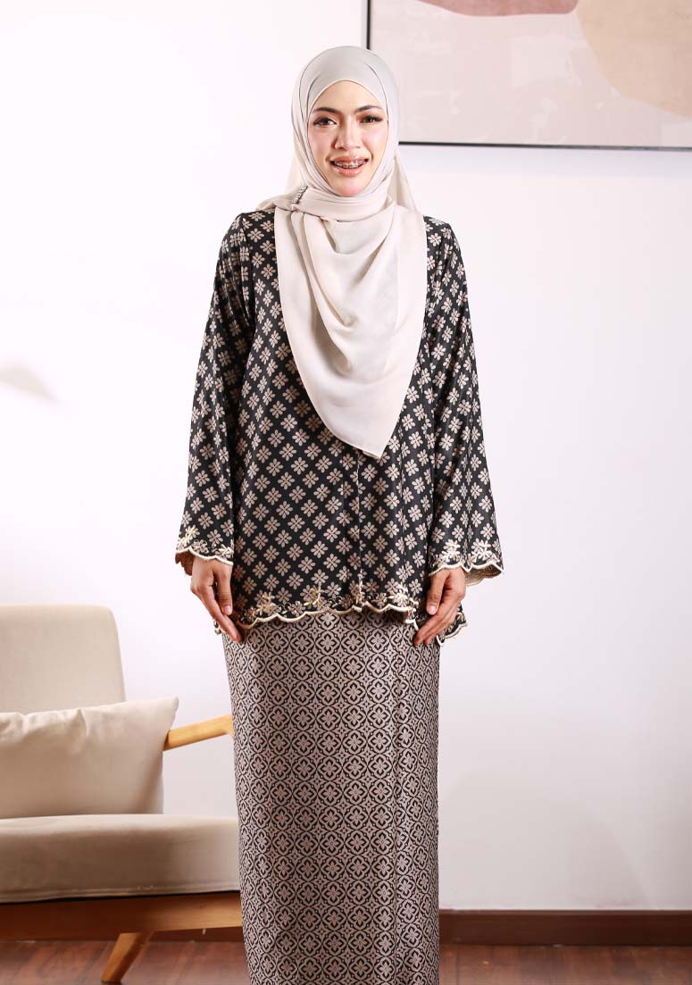 Kurung Bakawali 01 - Black